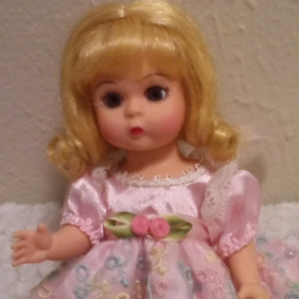 Madame Alexander Party Dress Wendy Doll